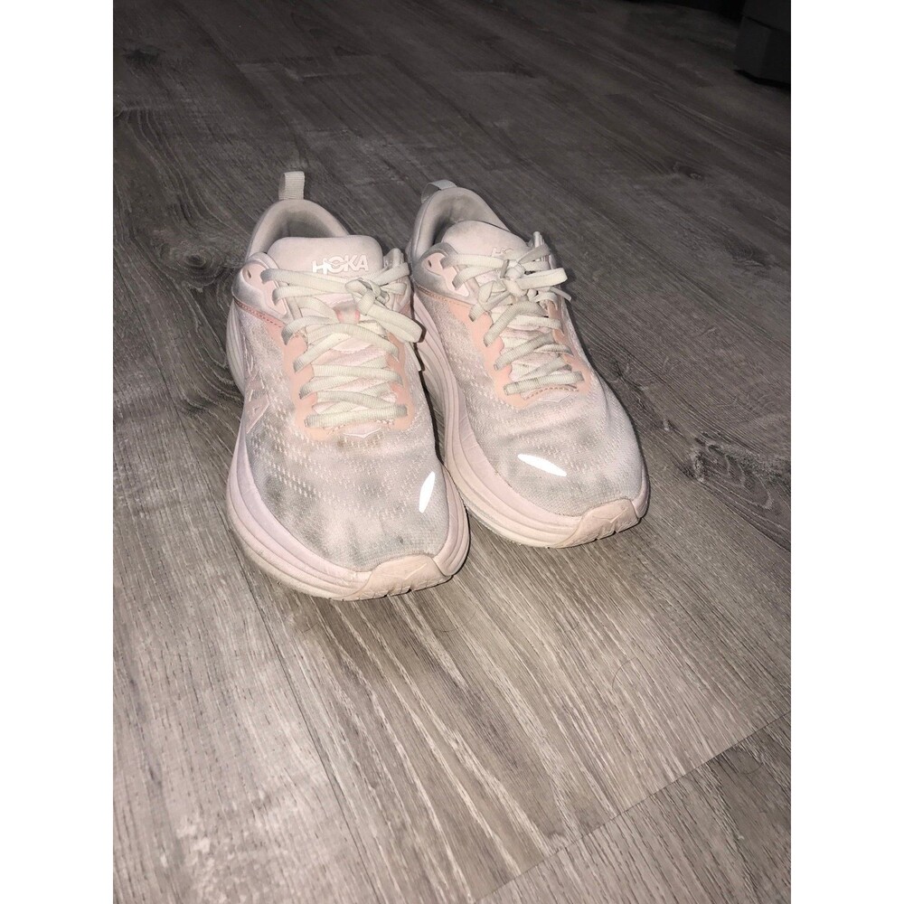 Hoka  Women’s Bondi 8 running shoes pearl